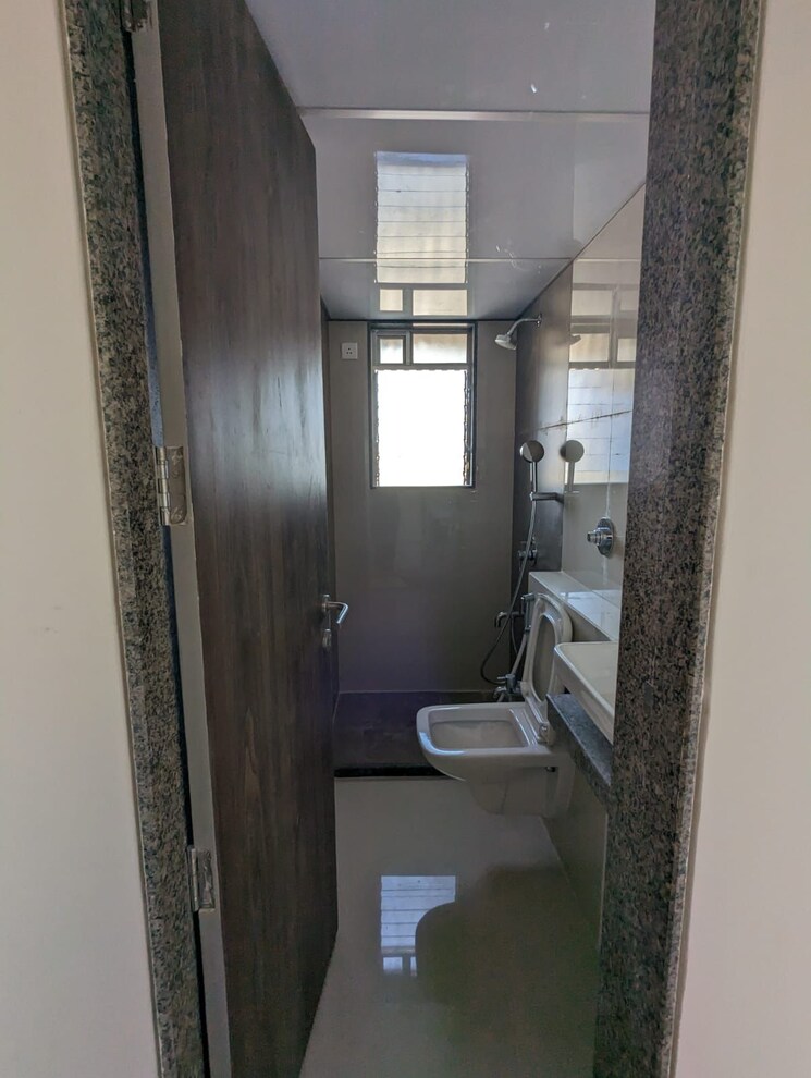 Bathroom, harasiddh-viraaj 2 Bedroom 625 Sq.Ft. Apartment In Malad East Mumbai 9565662