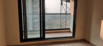 Room in 3 BHK Apartment at Cosmopolis Tower, Andheri West – for Sale
