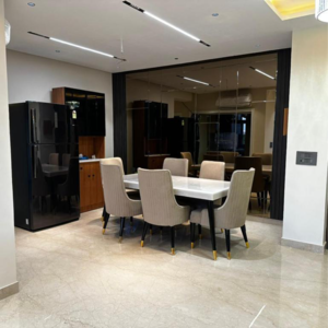 Living Room in 4 BHK Apartment at DLF Ridgewood Estate, Sector 27 – for Sale