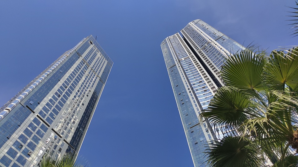 4 BHK + Servant Room Apartment For Sale in Prabhadevi CHS