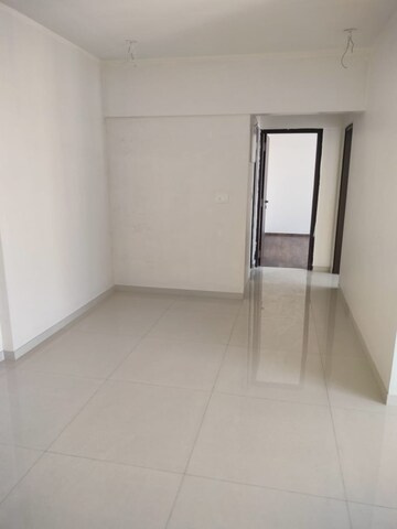 Room in 2 BHK Apartment at Jyoti Sukriti, Goregaon East – for Rent