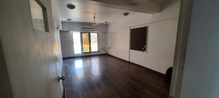 Room, kurla east 1 Bedroom 400 Sq.Ft. Apartment In Kurla East Mumbai 9567579