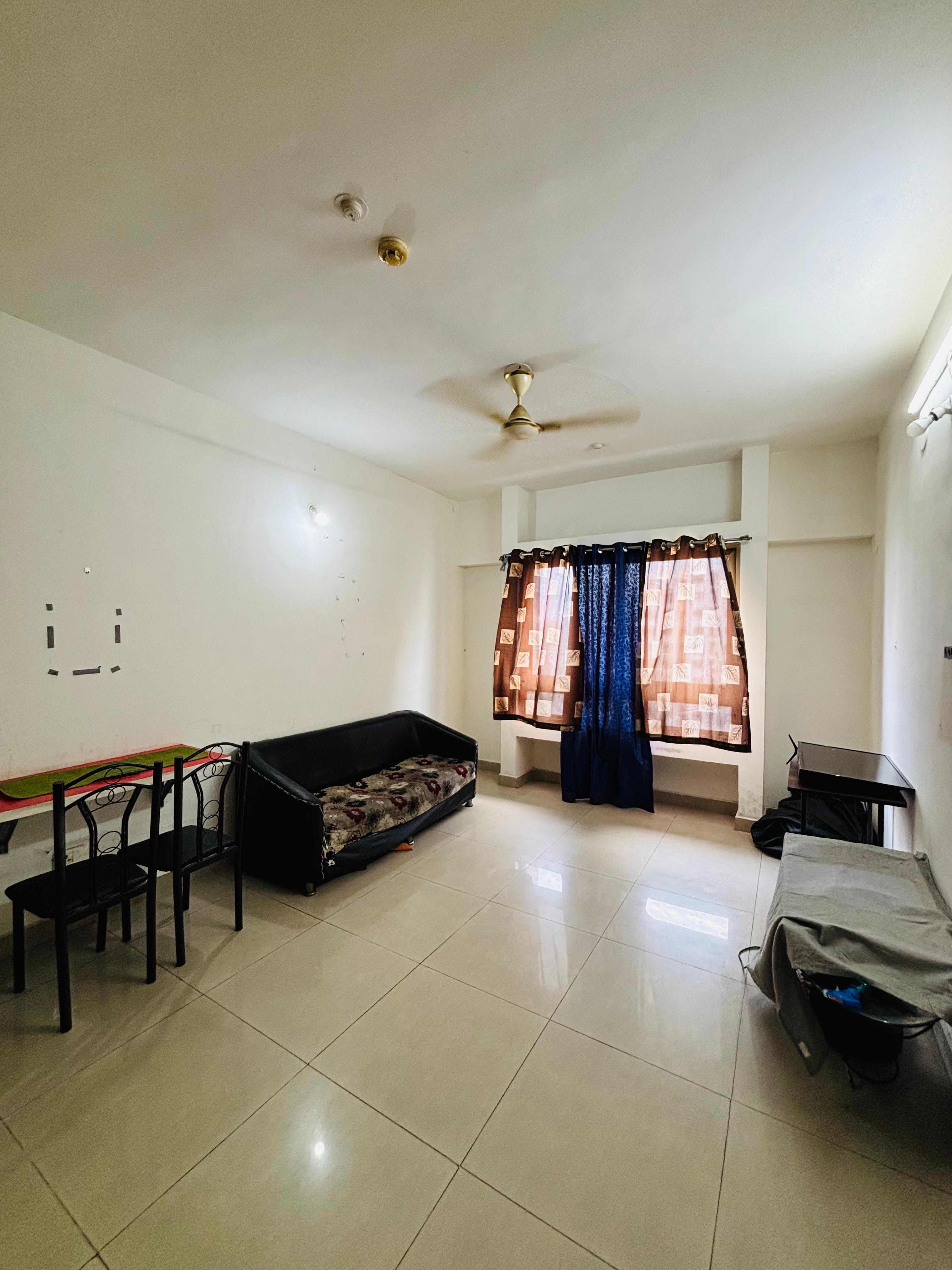 1 BHK + Pooja Room Apartment For Rent in Paranjape Blue Ridge