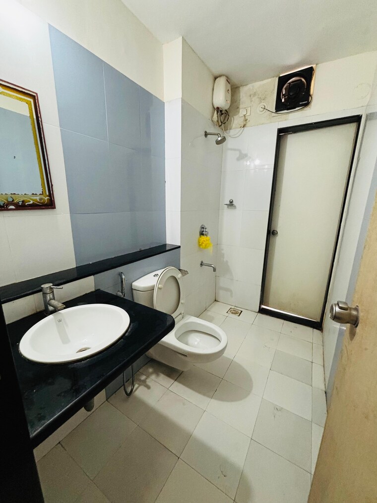 Bathroom, paranjape-blue-ridge 1 Bedroom 395 Sq.Ft. Apartment In Hinjewadi Pune 9567467