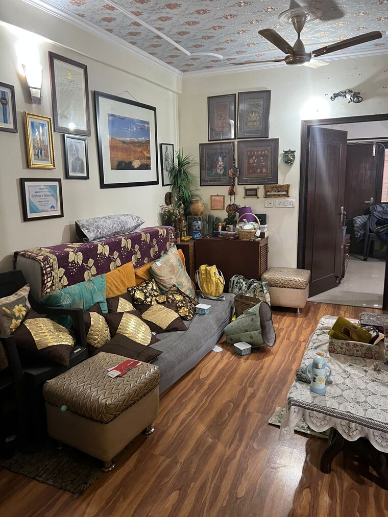 Living Room, vasant kunj enclave 2 Bedroom 100 Sq.Yd. Apartment In Vasant Kunj Enclave Delhi 9567601