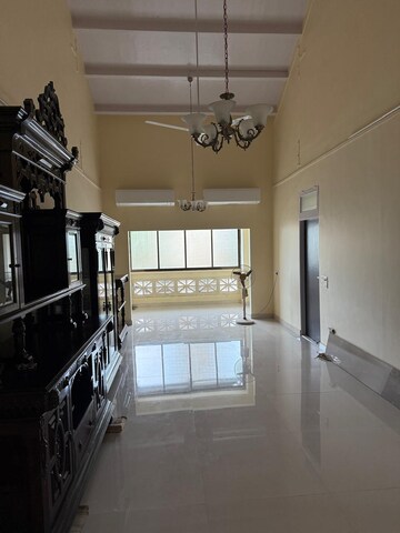 Living Room in 4 BHK Villa at Sushant Lok Iii – for Rent