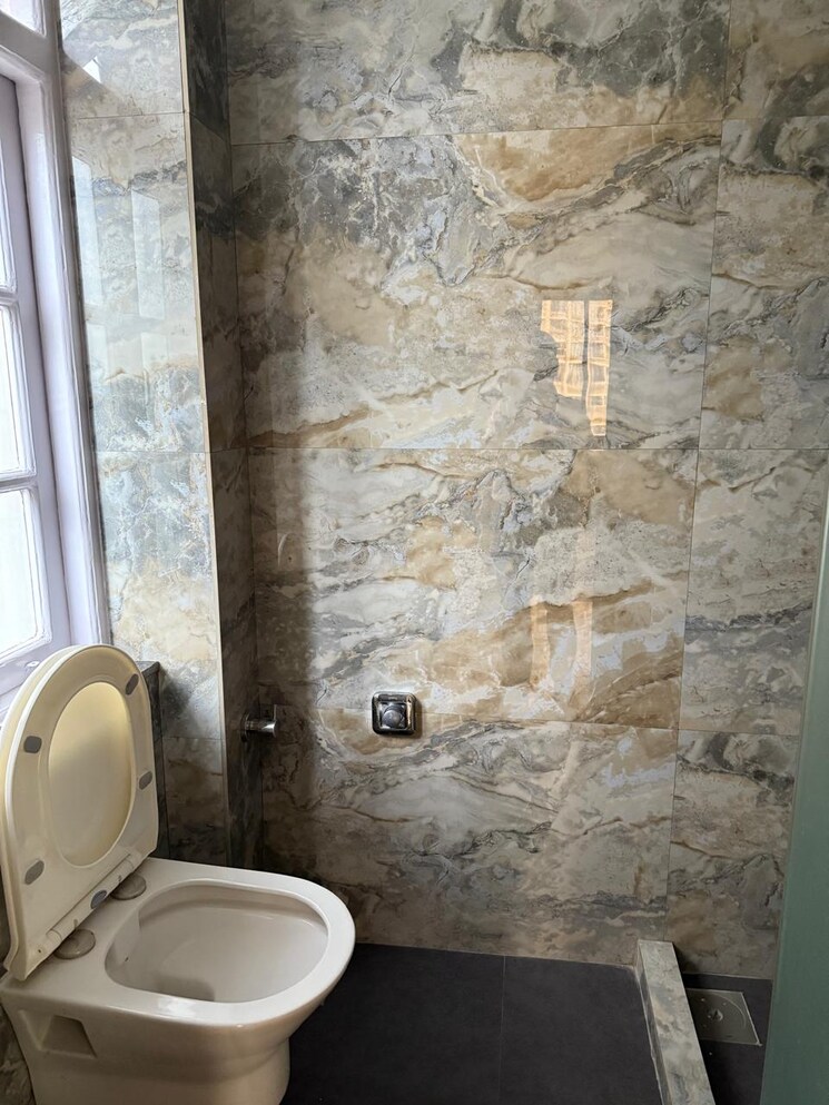 Bathroom, sushant lok iii 4 Bedroom 834 Sq.Yd. Villa In Sushant Lok Iii Gurgaon 9567611