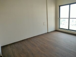 Room in 3 BHK Apartment at Jyoti Sukriti, Goregaon East – for Rent