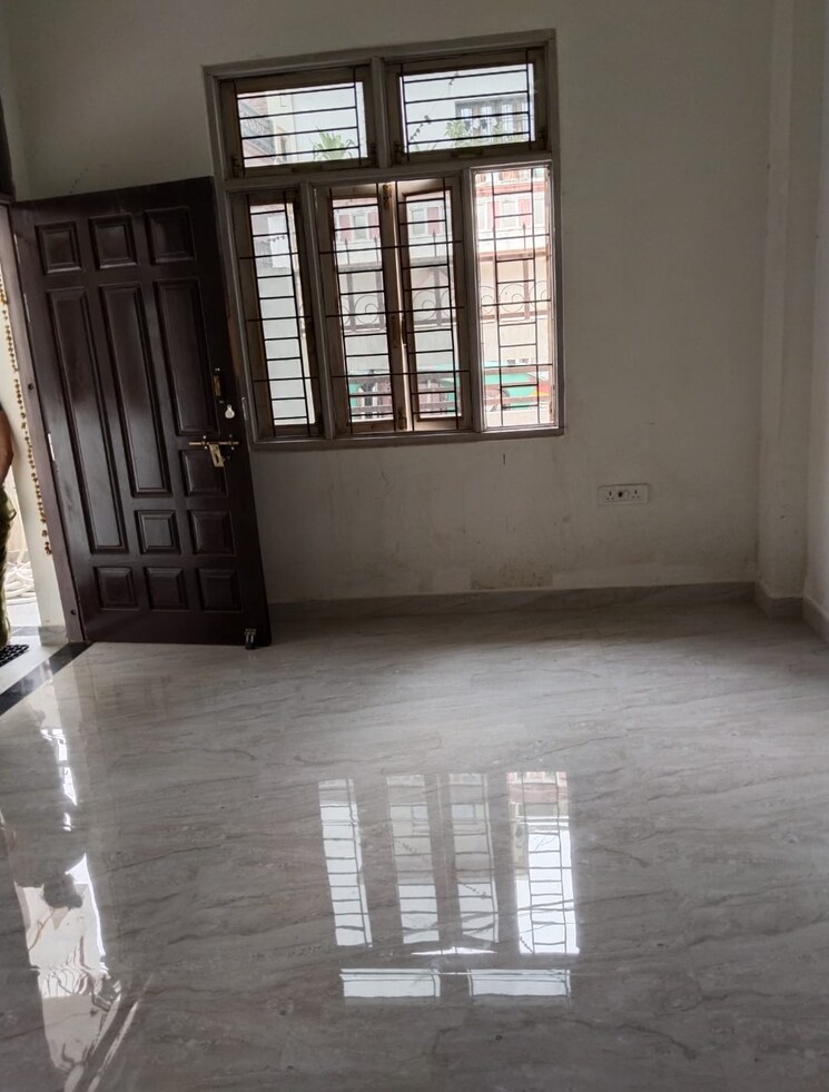 Room, takrohi 2.5 Bedroom 1250 Sq.Ft. Independent House In Takrohi Lucknow 9567729
