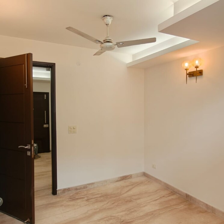 Room, lajpat nagar 2 Bedroom 900 Sq.Ft. Builder Floor In Lajpat Nagar Delhi 9567742