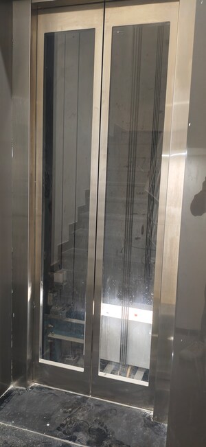 Building Lobby in 3 BHK Builder Floor at BPTP District 3, Sector 85 – for Sale