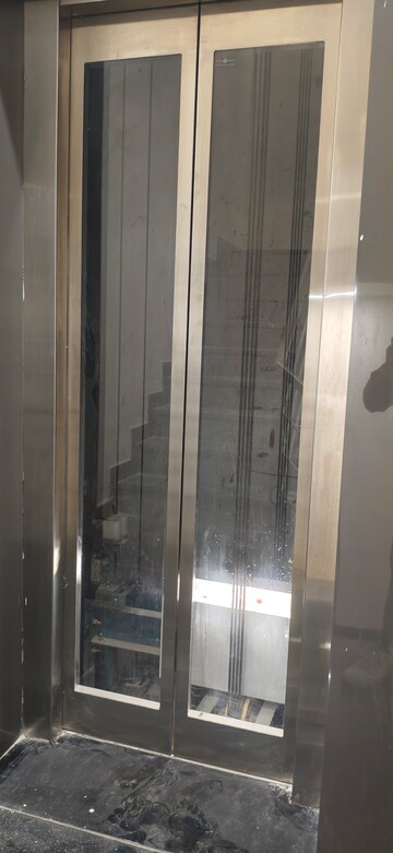 Building Lobby in 3 BHK Builder Floor at BPTP District 3, Sector 85 – for Sale