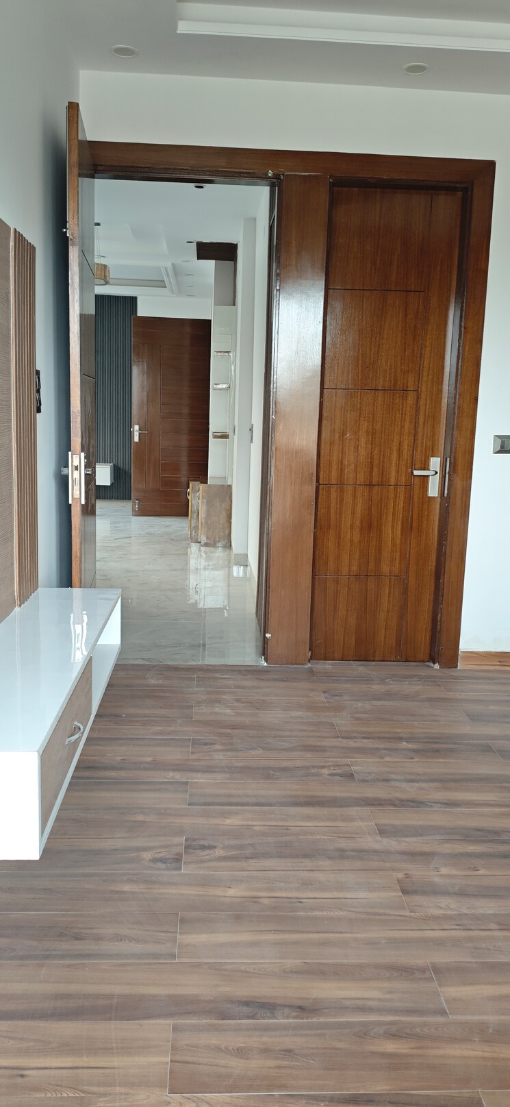 Room, bptp-district-3 3 Bedroom 180 Sq.Yd. Builder Floor In Sector 85 Faridabad 9567839