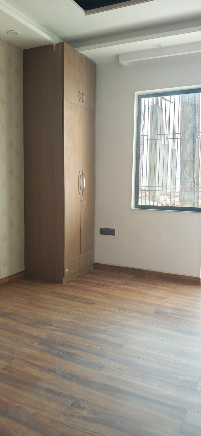 Room, bptp-district-3 3 Bedroom 180 Sq.Yd. Builder Floor In Sector 85 Faridabad 9567839