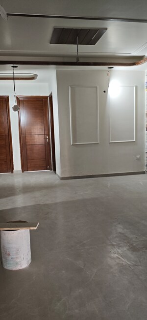 Room in 3 BHK Builder Floor at BPTP District 3, Sector 85 – for Sale