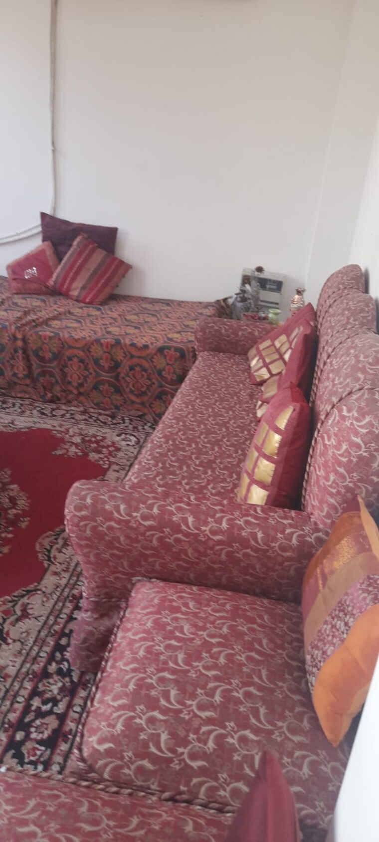 Living Room, kailash colony 3 Bedroom 1440 Sq.Ft. Builder Floor In Kailash Colony Delhi 9567811