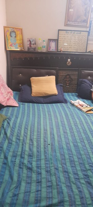 Bedroom in 3 BHK Builder Floor at Kailash Colony – for Rent