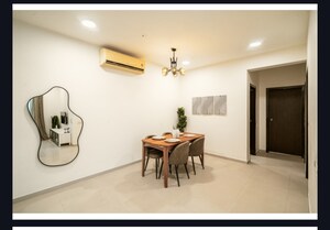 Room in 2.5 BHK Apartment at Oberoi Realty Woods, Goregaon East – for Sale