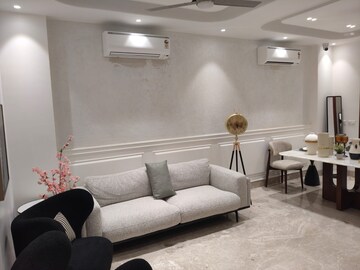 Bedroom in 3 BHK Builder Floor at Orris Atulyam, Sector 83 – for Sale