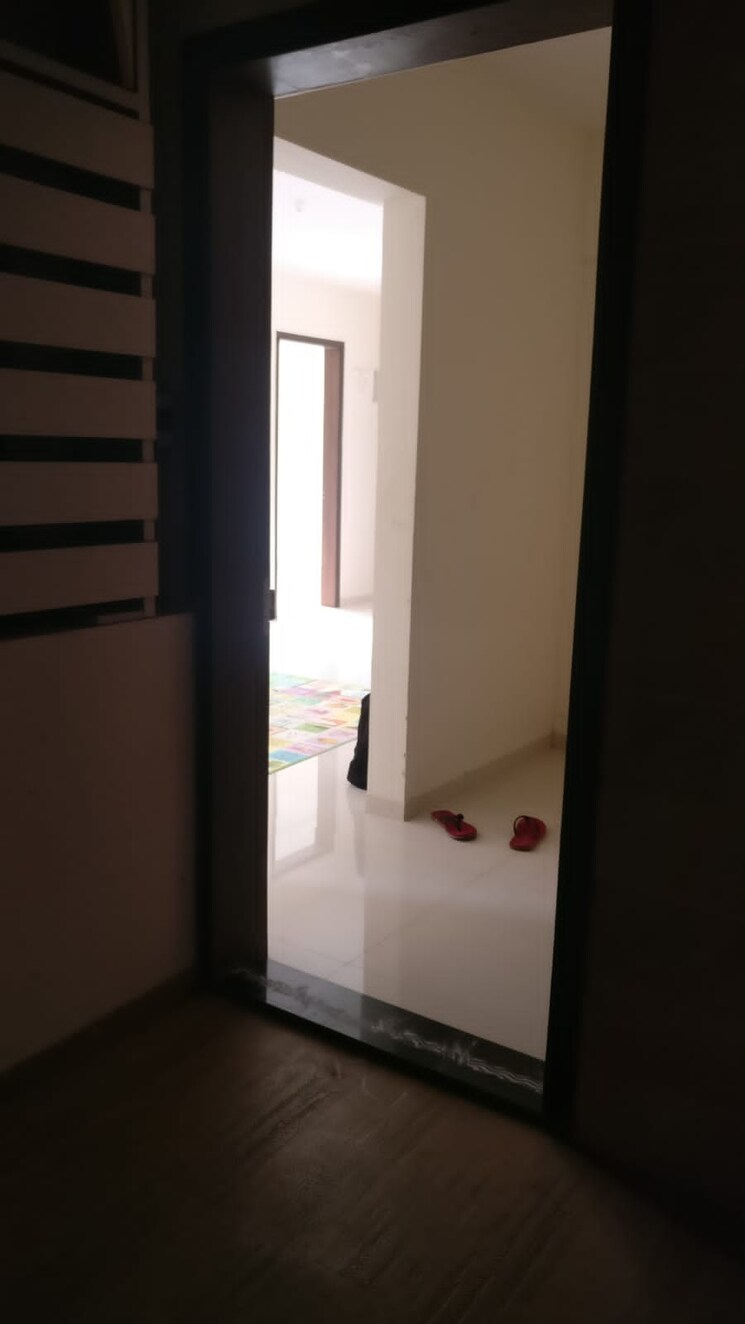 Room, pate-life-montage 2.5 Bedroom 1100 Sq.Ft. Apartment In Sus Pune 9567872