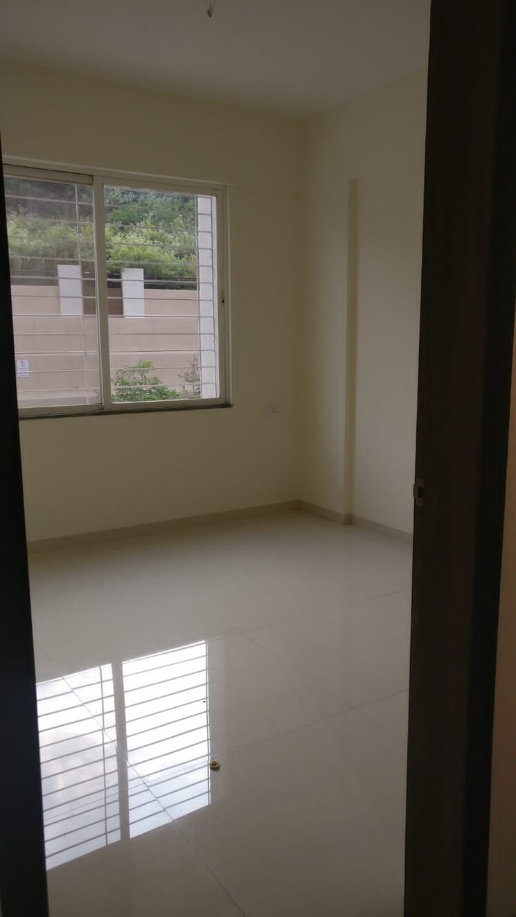 Room, pate-life-montage 2.5 Bedroom 1100 Sq.Ft. Apartment In Sus Pune 9567872