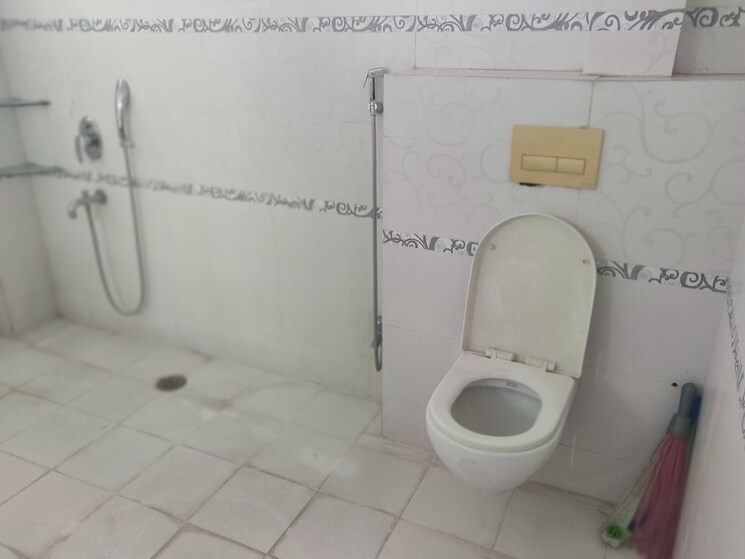 Bathroom, hill-view-banjara-hills 4 Bedroom 4000 Sq.Ft. Penthouse In Banjara Hills Hyderabad 9567914