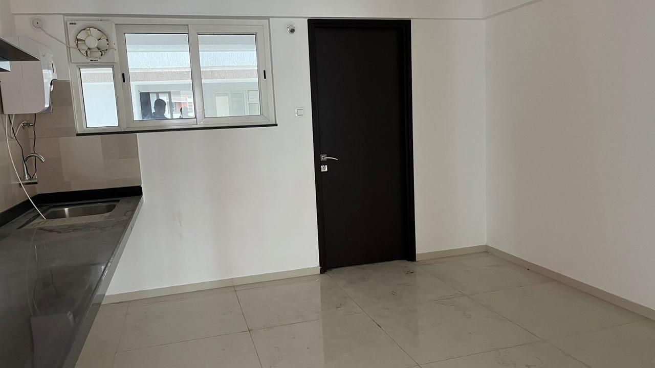 3 BHK Apartment For Sale in Kolte Patil 24K Stargaze