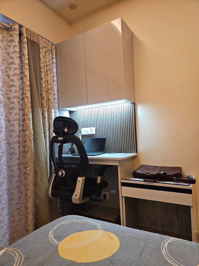 Master Bedroom, amrapali-golf-homes 3 Bedroom 1115 Sq.Ft. Apartment In Sector 4 Greater Noida Greater Noida 9567985