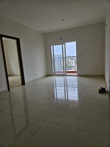 Room in 2 BHK Apartment at TVS Emerald Jardin, Singasandra – for Sale