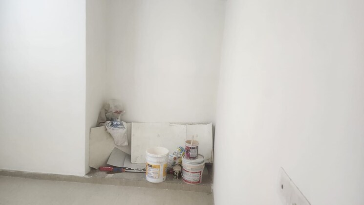 Room, bestech-park-view-ananda 1 RK 200 Sq.Ft. Apartment In Sector 81 Gurgaon 9567991