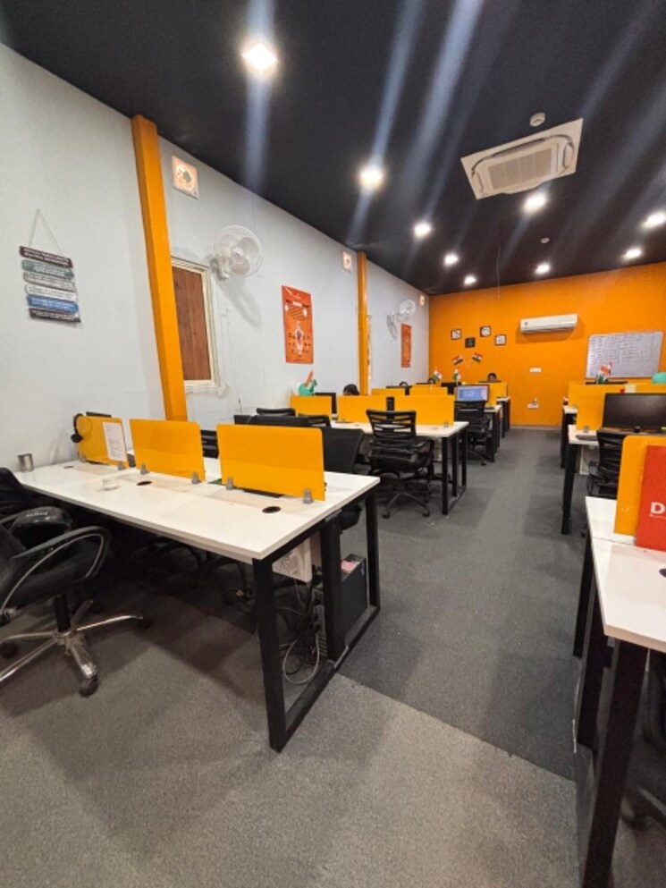 Team Area, sector 74 a Commercial Office Space 2000 Sq.Ft. In Sector 74 A Mohali 9568115