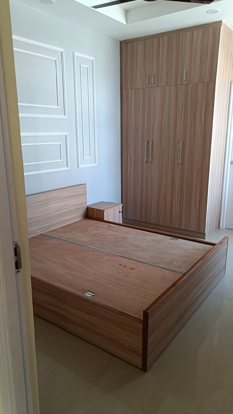 Room, shree-vardhman-mantra 2 Bedroom 800 Sq.Ft. Apartment In Sector 67 Gurgaon 9568054