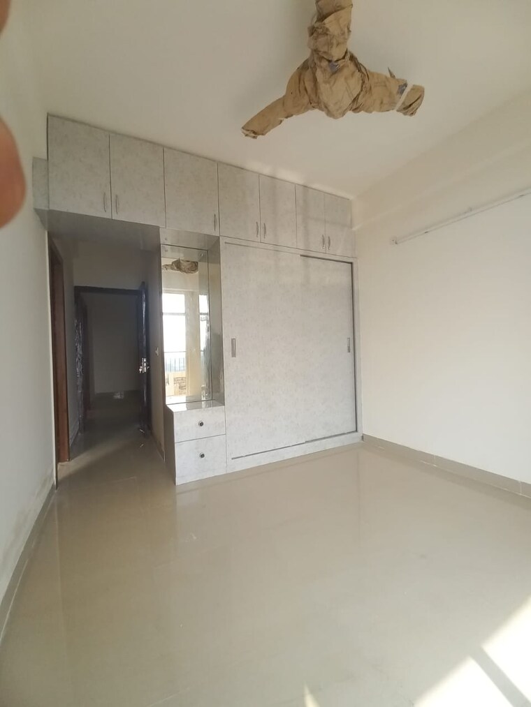 Room, rof-ananda 2.5 Bedroom 645 Sq.Ft. Apartment In Sector 95 Gurgaon 9568046