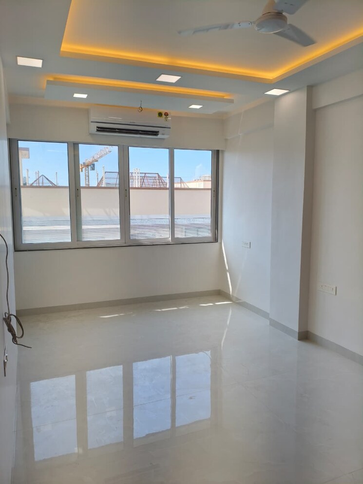 Room, supertech-livingston 2 Bedroom 1055 Sq.Ft. Apartment In Sain Vihar Ghaziabad 9567980