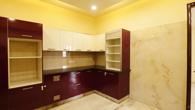 Kitchen, sector 36 6 Bedroom 300 Sq.Yd. Independent House In Sector 36 Noida 9568039