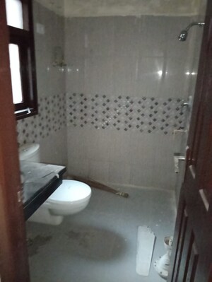 Bathroom in 2.5 BHK Builder Floor at Wave Prime Floors, Wave City – for Sale