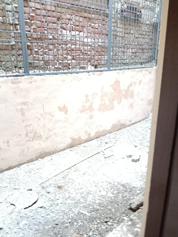 Balcony, wave-prime-floors 2.5 Bedroom 194 Sq.Yd. Builder Floor In Wave City Ghaziabad 9568116