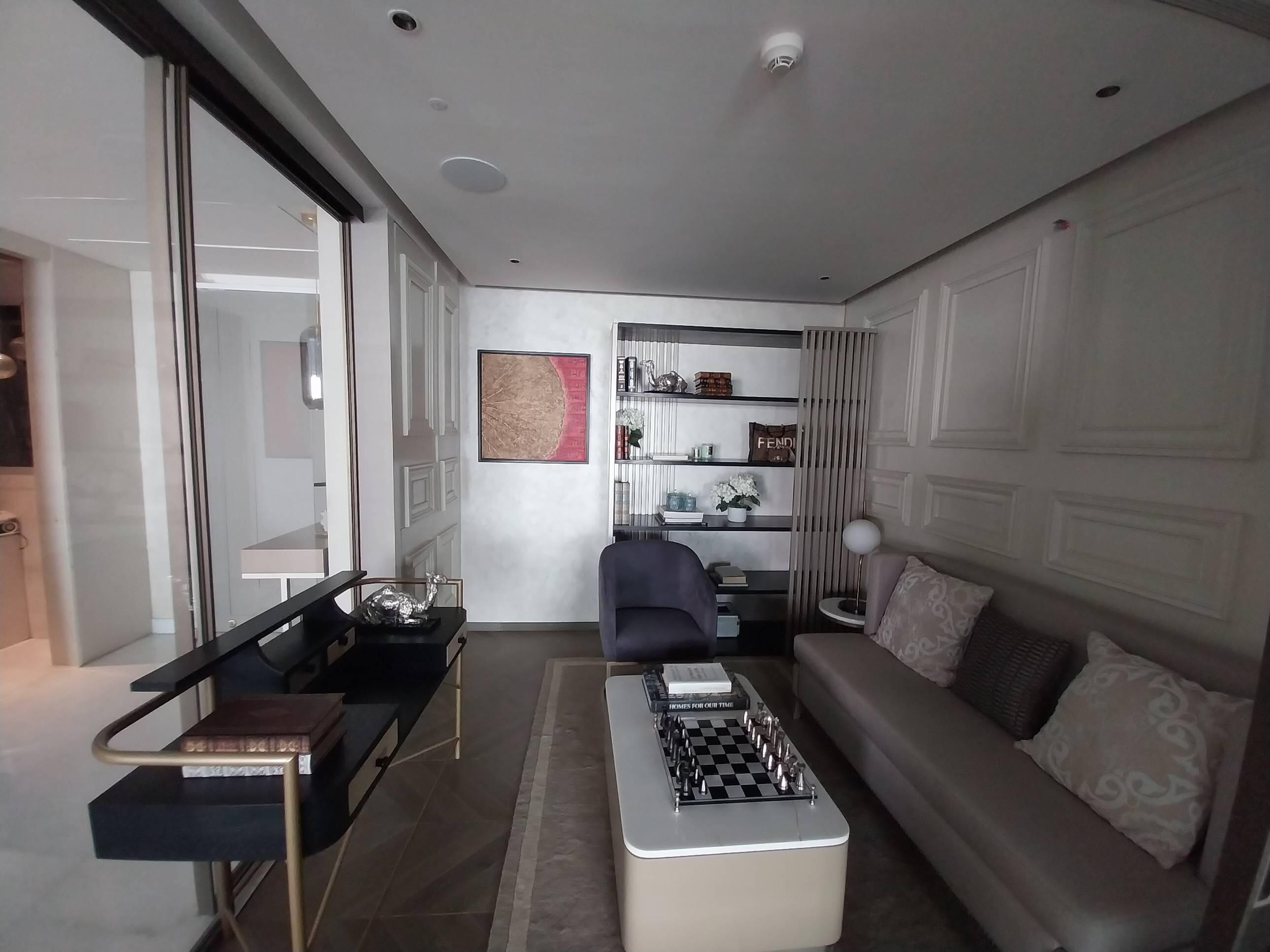 4 BHK + Servant Room Apartment For Sale in Lokhandwala Minerva Mahalaxmi