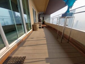 Staircase in 4 BHK Apartment at Lokhandwala Minerva Mahalaxmi, Mahalaxmi – for Sale