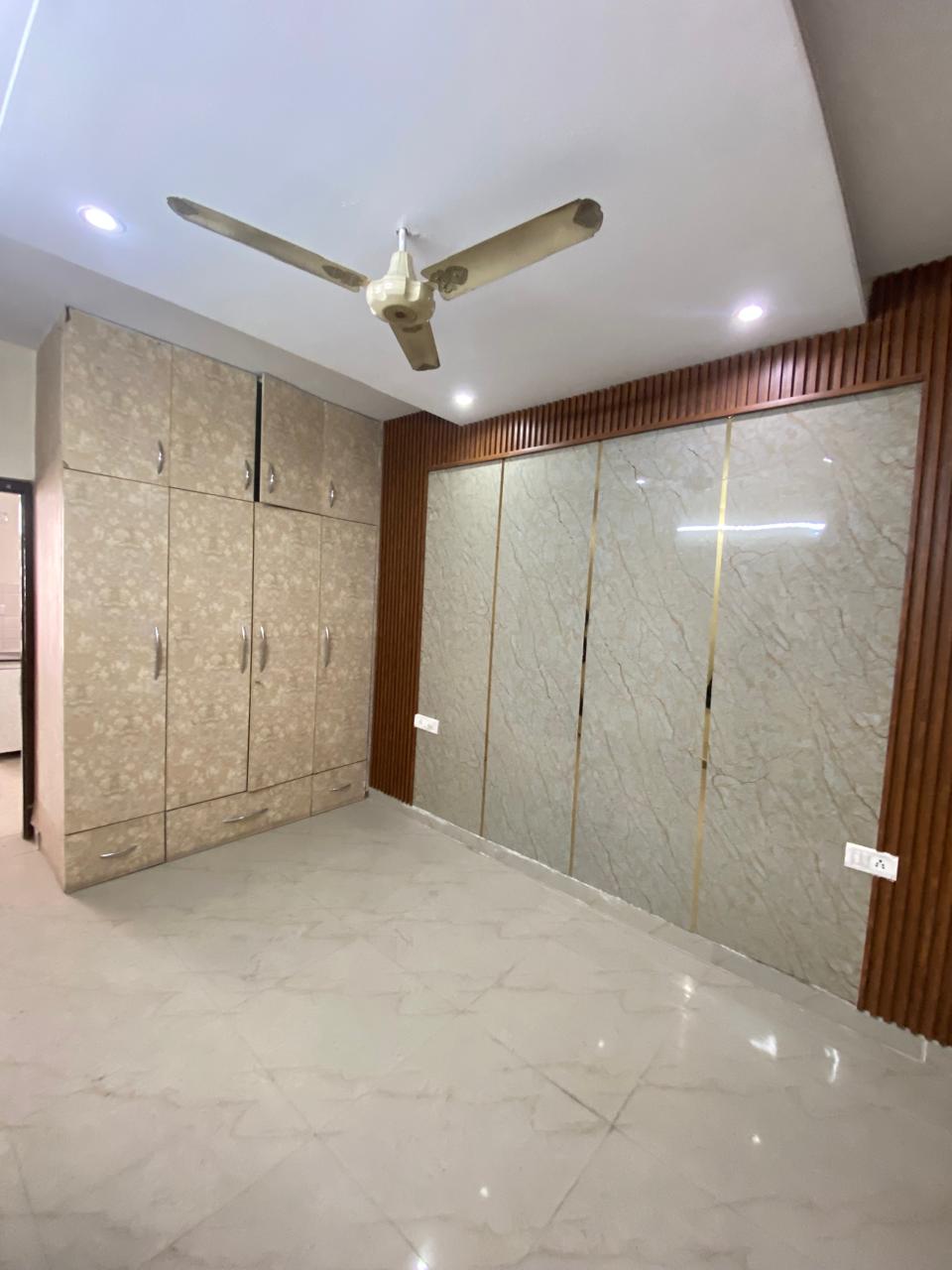 3 BHK Apartment For Sale in Pir Machalla