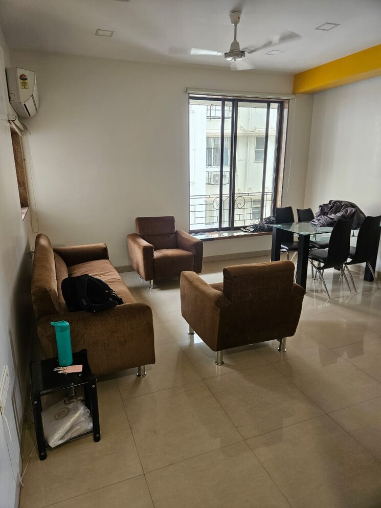 Room, supertech-livingston 2 Bedroom 1055 Sq.Ft. Apartment In Sain Vihar Ghaziabad 9568059