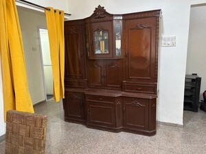 Room in 2 BHK Apartment at Valentine Apartments, Goregaon East – for Rent