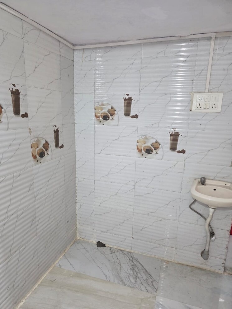 Bathroom, prarthana-star-apartment 1 RK 250 Sq.Ft. Apartment In Andheri East Mumbai 9568171