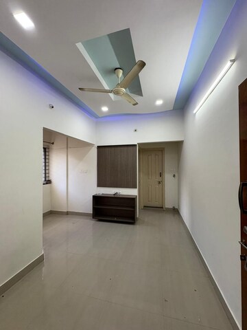 Room in 1 BHK Builder Floor at Hsr Layout – for Rent