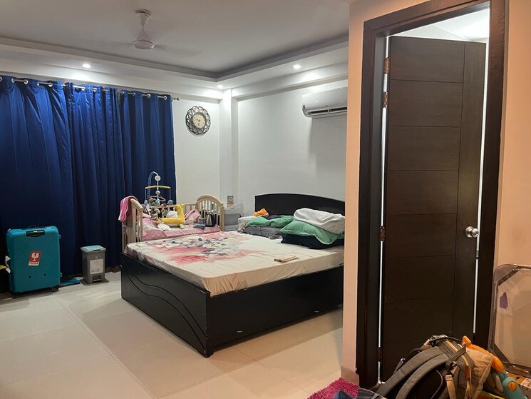 Bedroom, ardee-city 4 Bedroom 2300 Sq.Ft. Apartment In Sector 52 Gurgaon 9568233