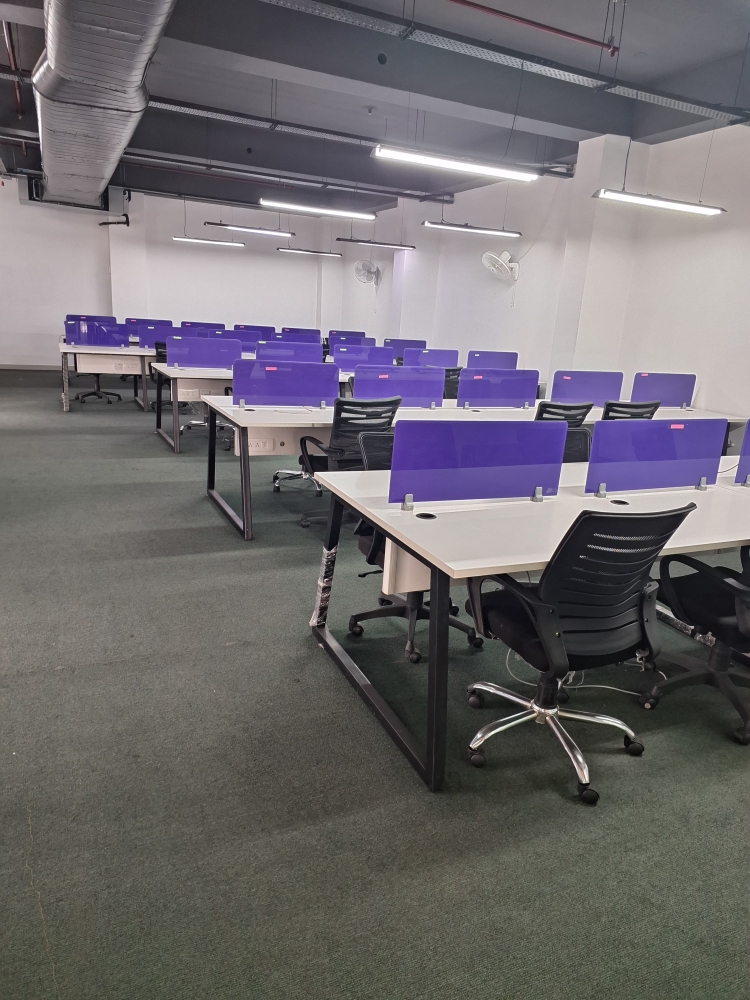 Office Space For Rent in It Office Available 