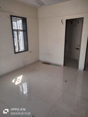 Room in 2 BHK Apartment at Palazzio CHS, Powai – for Rent