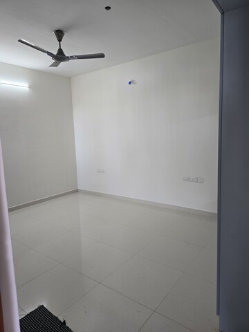 Room in 2 BHK Apartment at GM Global Techies Town, Electronic City Phase I – for Rent