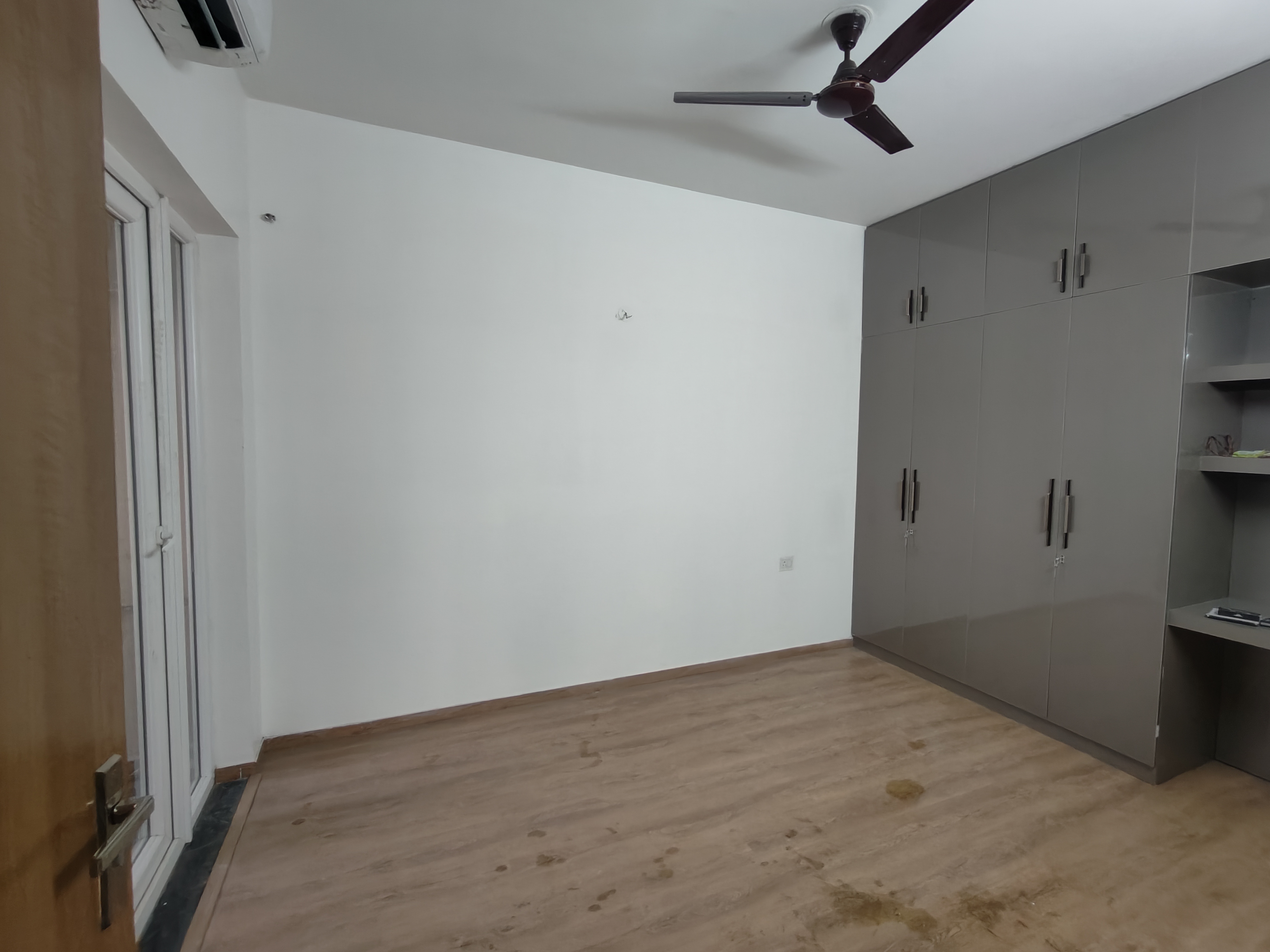 3 BHK Apartment For Rent in Tulip Yellow