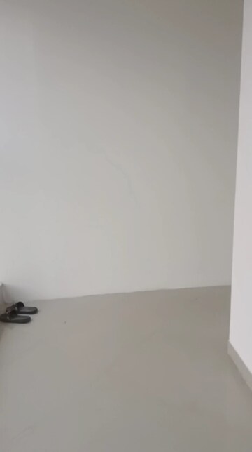 Room in 1 BHK Builder Floor at Thadagam Main Road – for Rent